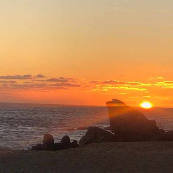 Just a girl who loves travel, fashion, and finds! - Picture 5 of 11